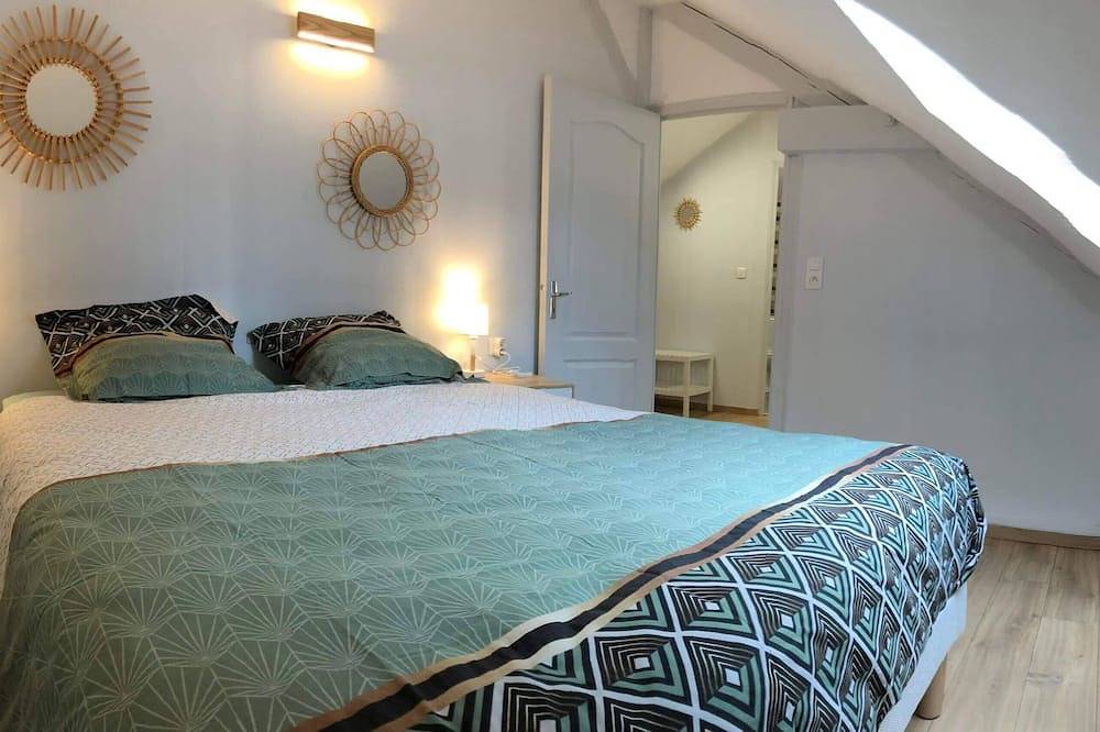 House 7 people - 3 bedrooms - Montbard center - \"Chez Delphine et Guillaume\" (\"Delphine and Guillaume\") in Montbard, Región de Montbard