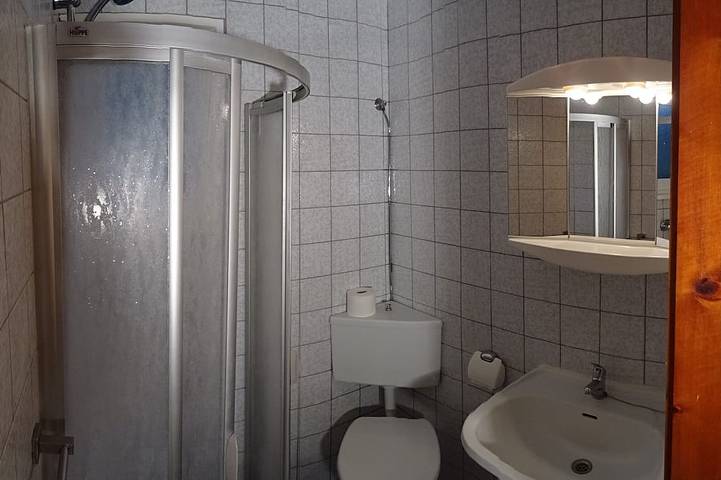 Ruhig, sonnig und strandnah gelegenes, kleines Einzelhaus. in Kieler Förde, Wisch