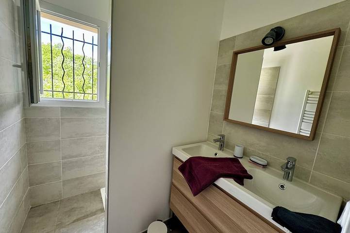 Location de vacances pour 16 personnes, avec jardin et terrasse à Saint-Victor-des-Oules - 2