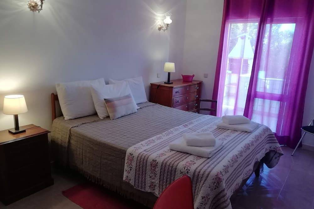 Ocean view villa 5 min from the beaches, Jacuzzi, Clim Wifi Zoomarine. Promoção! in Pêra, Alcantarilha e Pêra