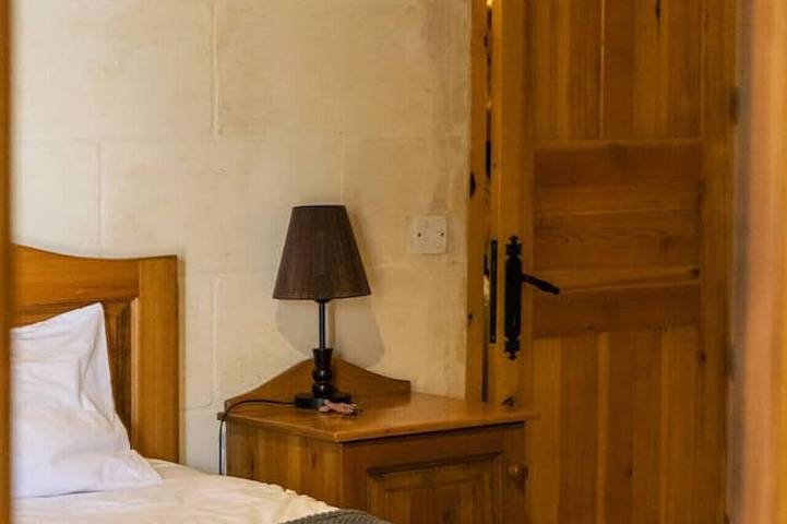 Serene Country House for Beach and Trekking Lovers in Xaghra, Gozo