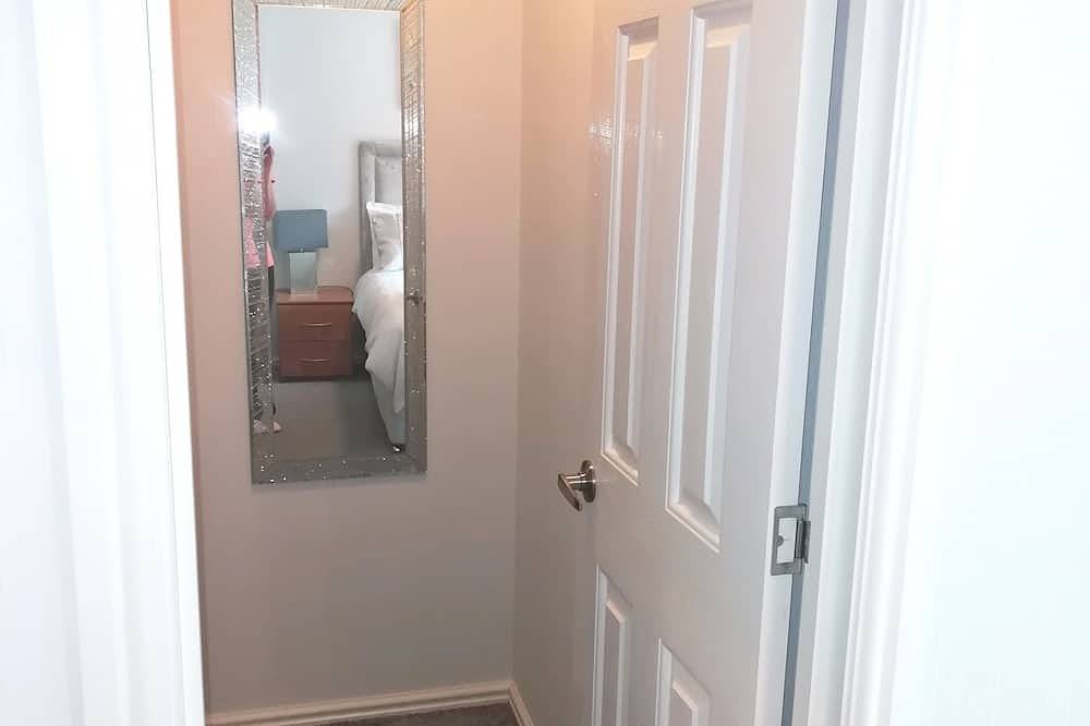 Lakeside 15 – Stunning Lodge on White Cross Bay, Lake Windermere (No Pets) in White Cross Bay, Lake District