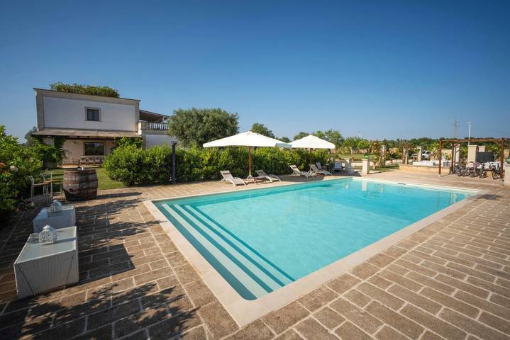 Location de vacances pour 2 personnes, avec piscine et jardin à Conversano - 3