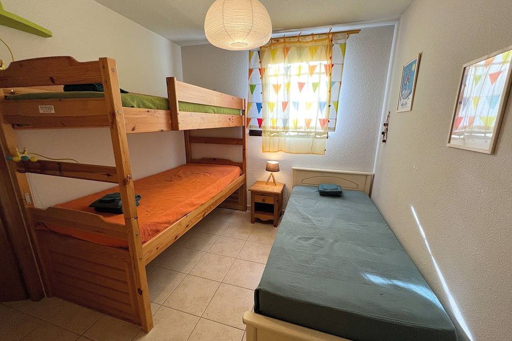 Entire apartment, Nice flat. 2 bedrooms - Embrun - panoramic view - close to ski resorts and lake in Embrun, Écrins National Park
