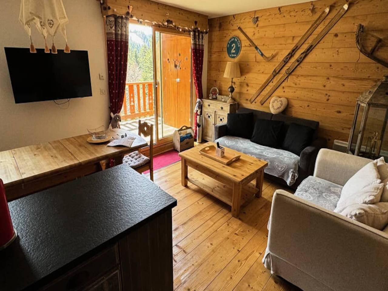 Chalet pour 8 Personnes dans Le Lioran, Laveissière