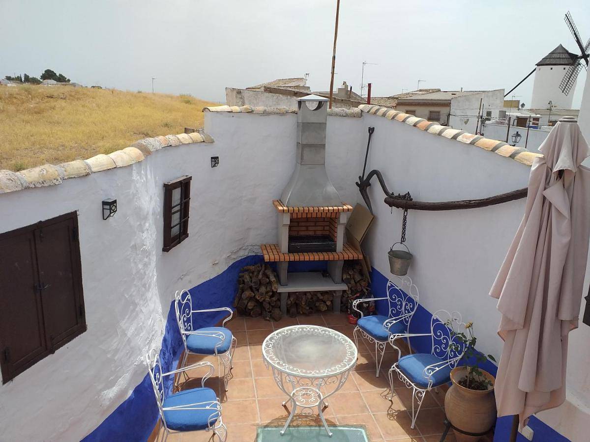 Casa Cueva El Atardecer in Campo de Criptana, Provincia de Ciudad Real