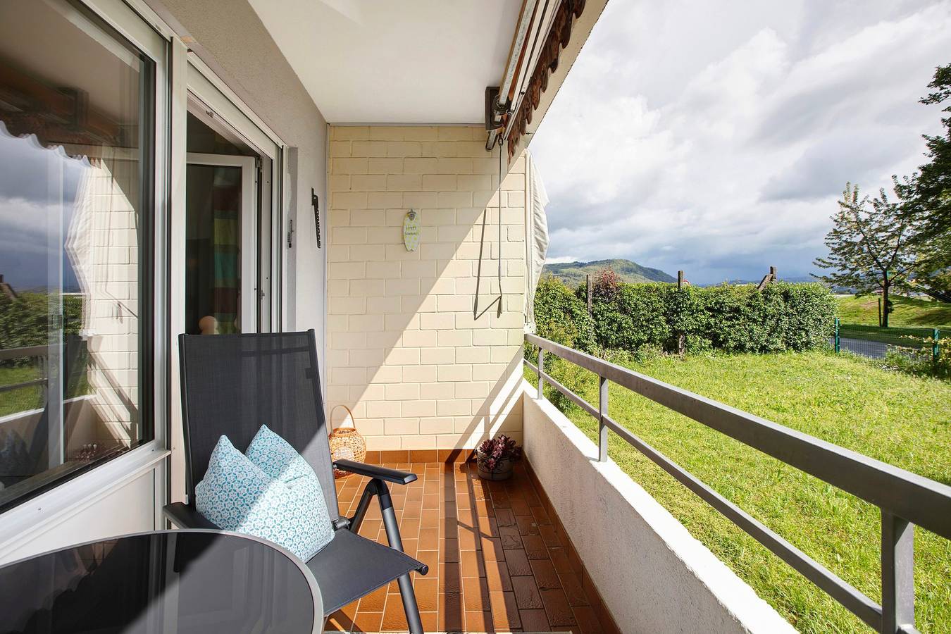 Ganze Wohnung, Ferienwohnung "Magjar" mit Balkon und Wlan in Küssaberg, Landkreis Waldshut