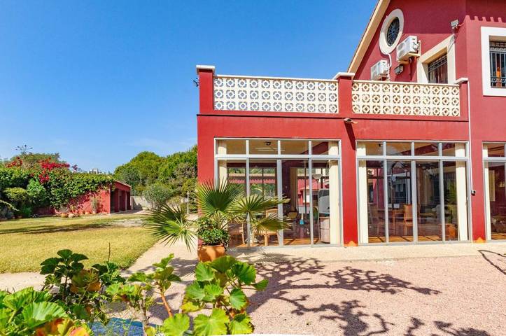 Villa pour 16 personnes, avec vue ainsi que jardin et piscine, animaux acceptés à Alicante - 3