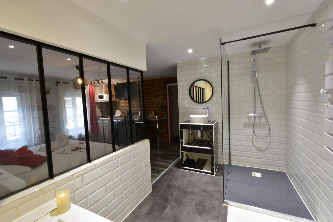 Appartement entier, Appartement jacuzzi privatif : Urban Love in Verneuil-sur-Avre, Région d'Évreux