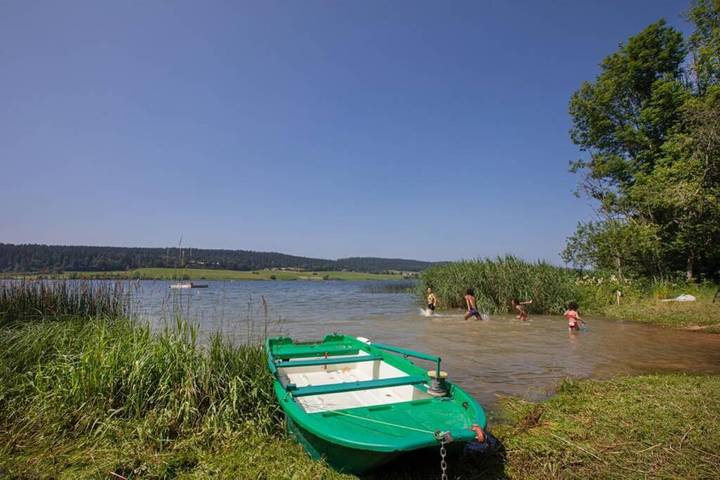 Gîte pour 5 personnes, avec vue sur le lac ainsi que balcon et vue à Malbuisson - 2