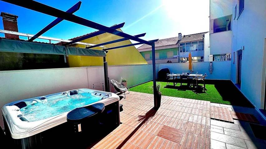 Apartamento de férias para 7 pessoas, com Jacuzzi e Terraço em Praia de Mira