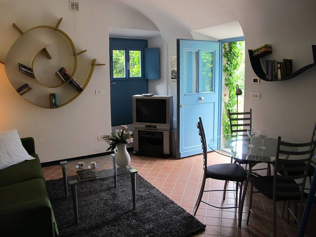 Apartment Sleeps 3 with Garden Terrace in Colletta, Castelbianco