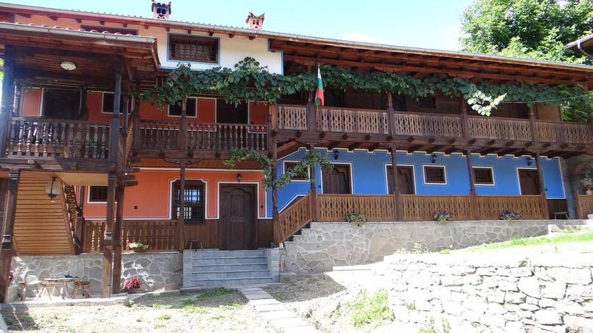 Maison d’hôte pour 2 personnes, avec Terrasse ainsi que Jardin et Vue à Koprivchtitsa