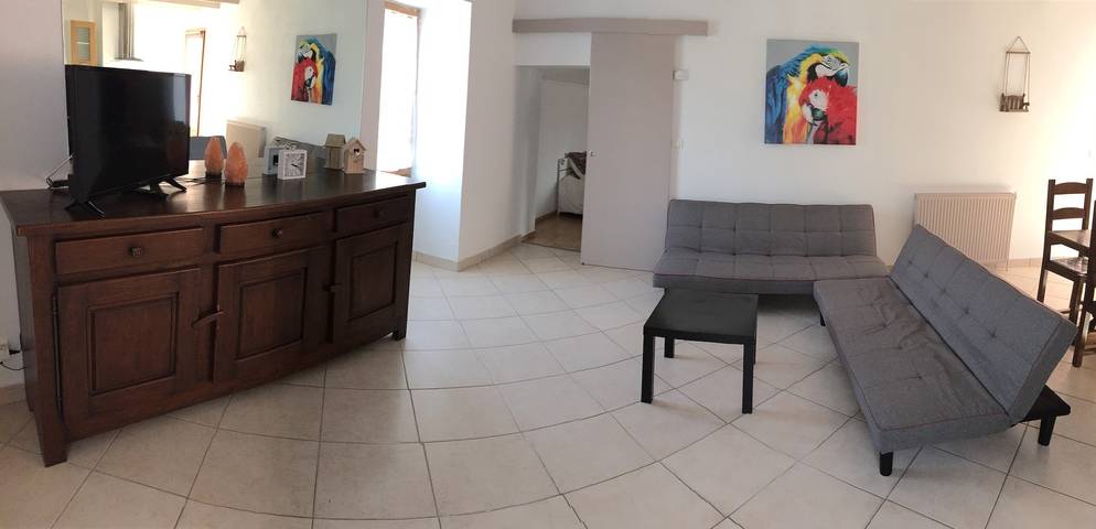 Cottage 'Ara Cottage d’Angéline' with Private Terrace, Garden and Wi-Fi in Mercurol, Valence region