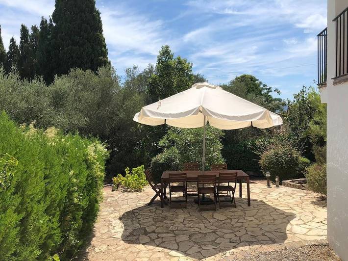 Casa rural para 6 personas, con vistas y terraza además de piscina y jardín en Torroella de Montgrí - 4