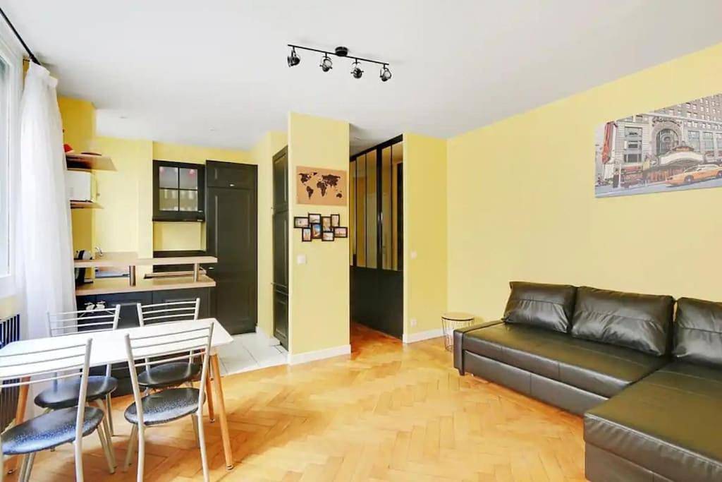 Appartement entier, Bright Getaway near Montparnasse in Paris, Île de France