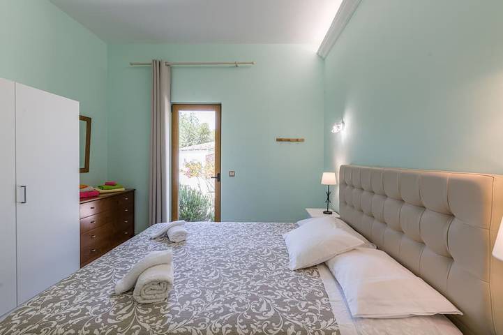 Hütte für 20 Personen, mit Balkon und Whirlpool sowie Garten an der Algarve - 3