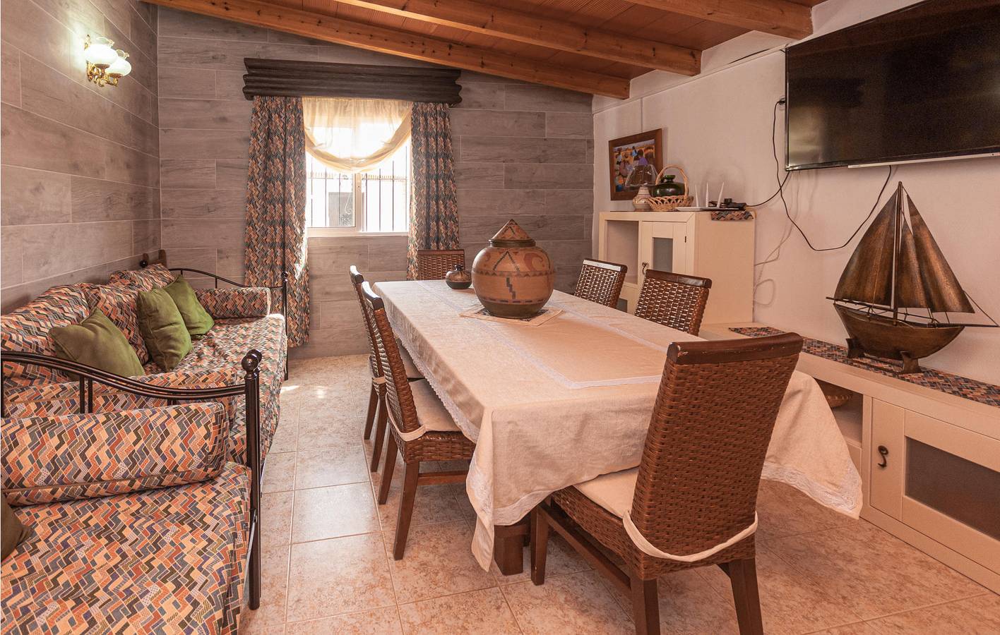 Apartamento de 100 m2 con piscina y terraza, cerca de restaurantes in Antequera, Provincia de Málaga