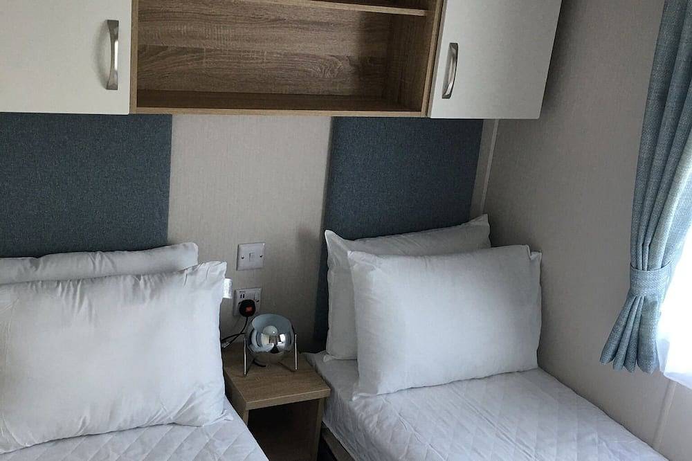Luxury 3 bedroom static caravan at Haven Littlesea in Weymouth, Dorset