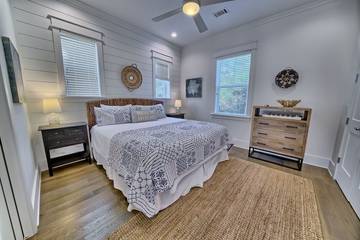 Vacation House for 12 Guests in Inlet Beach, Emerald Coast, Picture 2