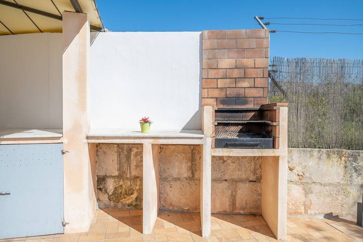 Casa de férias Ses Oliveres com vista para a montanha, Wi-Fi, A/C, Terraços & Jardim in Pollença Cidade, Pollença
