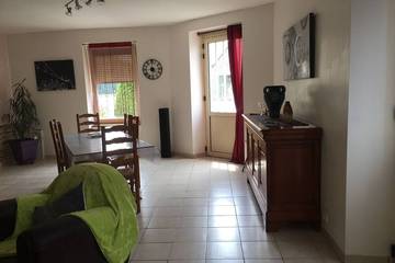 Gîte pour 10 personnes, avec jardin et terrasse à Lohéac
