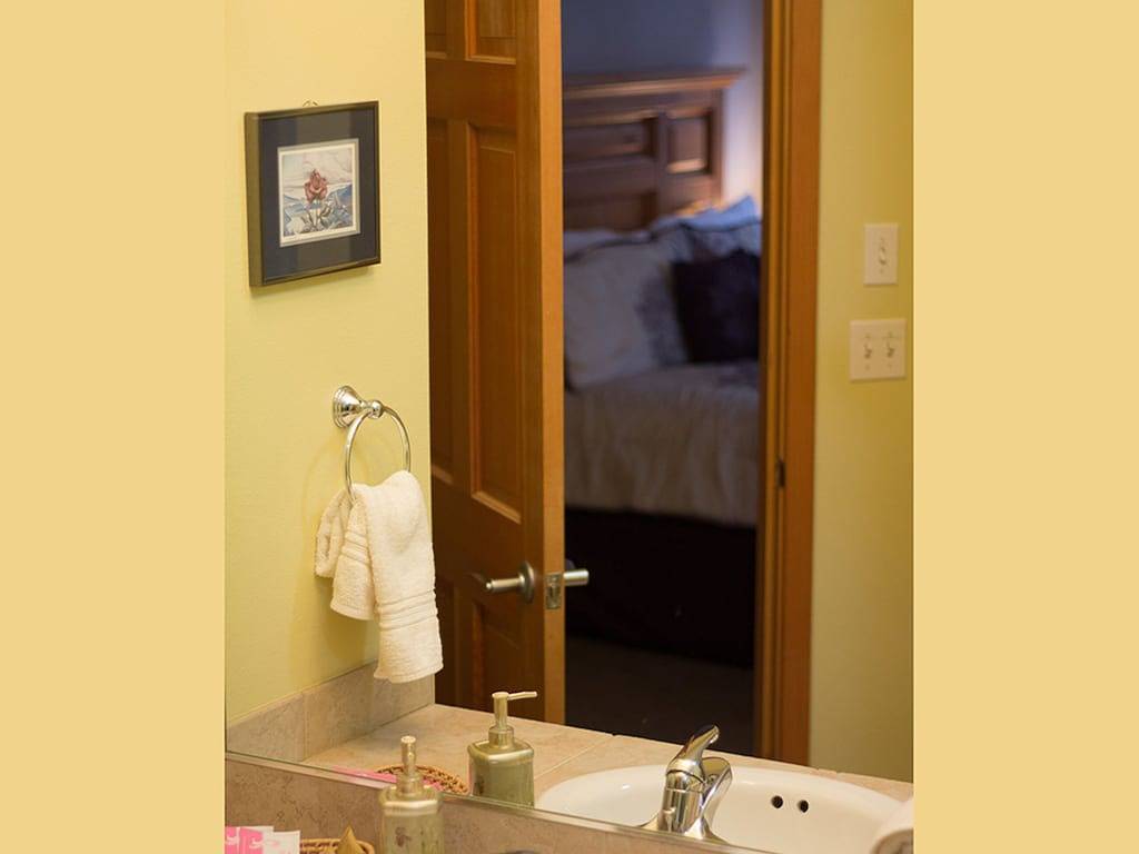 Ganze Wohnung, Haustierfreundliche Wohnung in der Innenstadt von Friday Harbor! - (San Juan Suites - Valley Farm) in Friday Harbor, San Juan Island