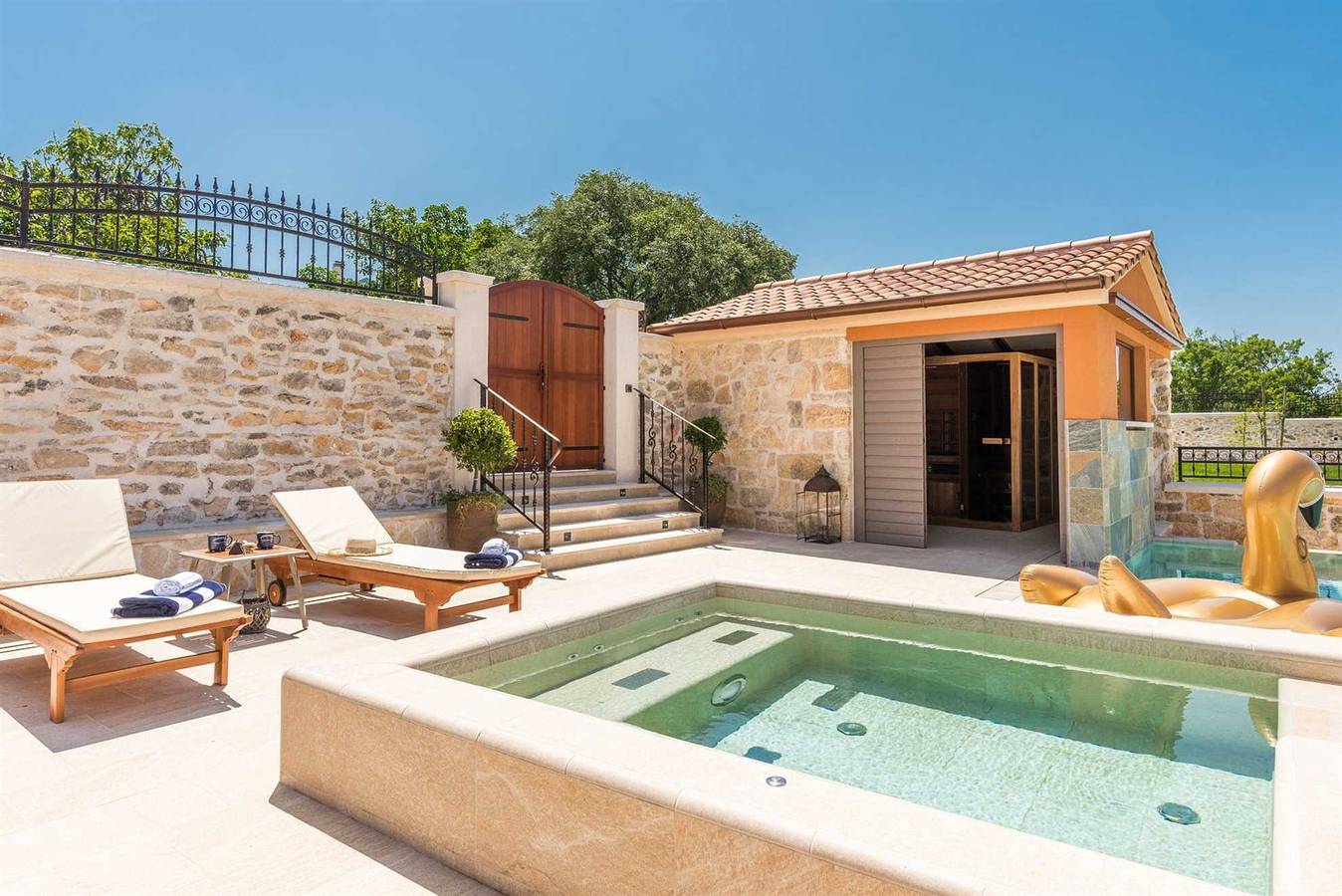 Ferienhaus Adora mit Pool in Skradin, Šibenik-Knin