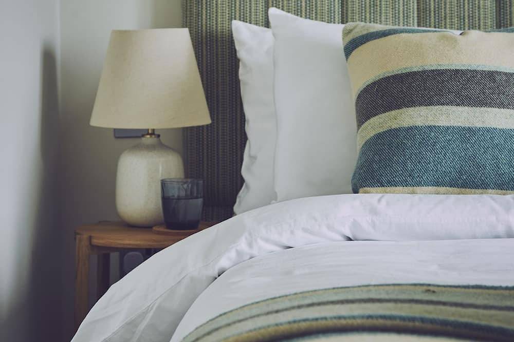 Driftwood - a pet friendly that sleeps 4 guests in 2 bedrooms in Craster, Northumberland