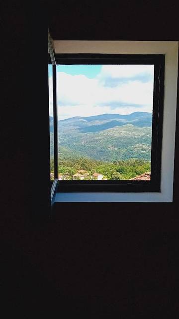Gîte pour 4 personnes, avec vue et balcon dans Soajo