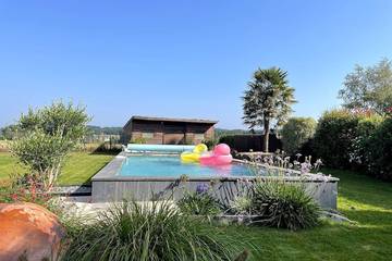 Cottage pour 8 personnes, avec jardin à Locmaria-Grand-Champ