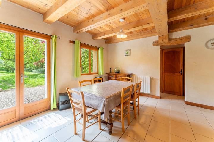 Maison de vacances 'La Petite Palasse' avec piscine privée, Wi-Fi et climatisation in Le Thor, Vaucluse