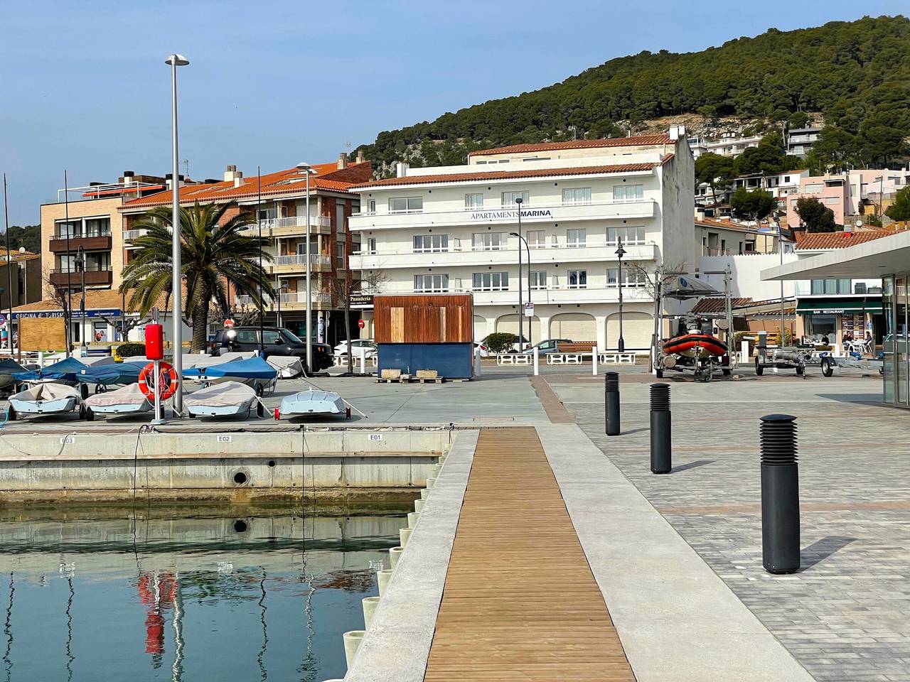 Entire apartment, Renovated apartment, 3 bedrooms, near the beach, Estartit center in l'Estartit, Torroella de Montgrí