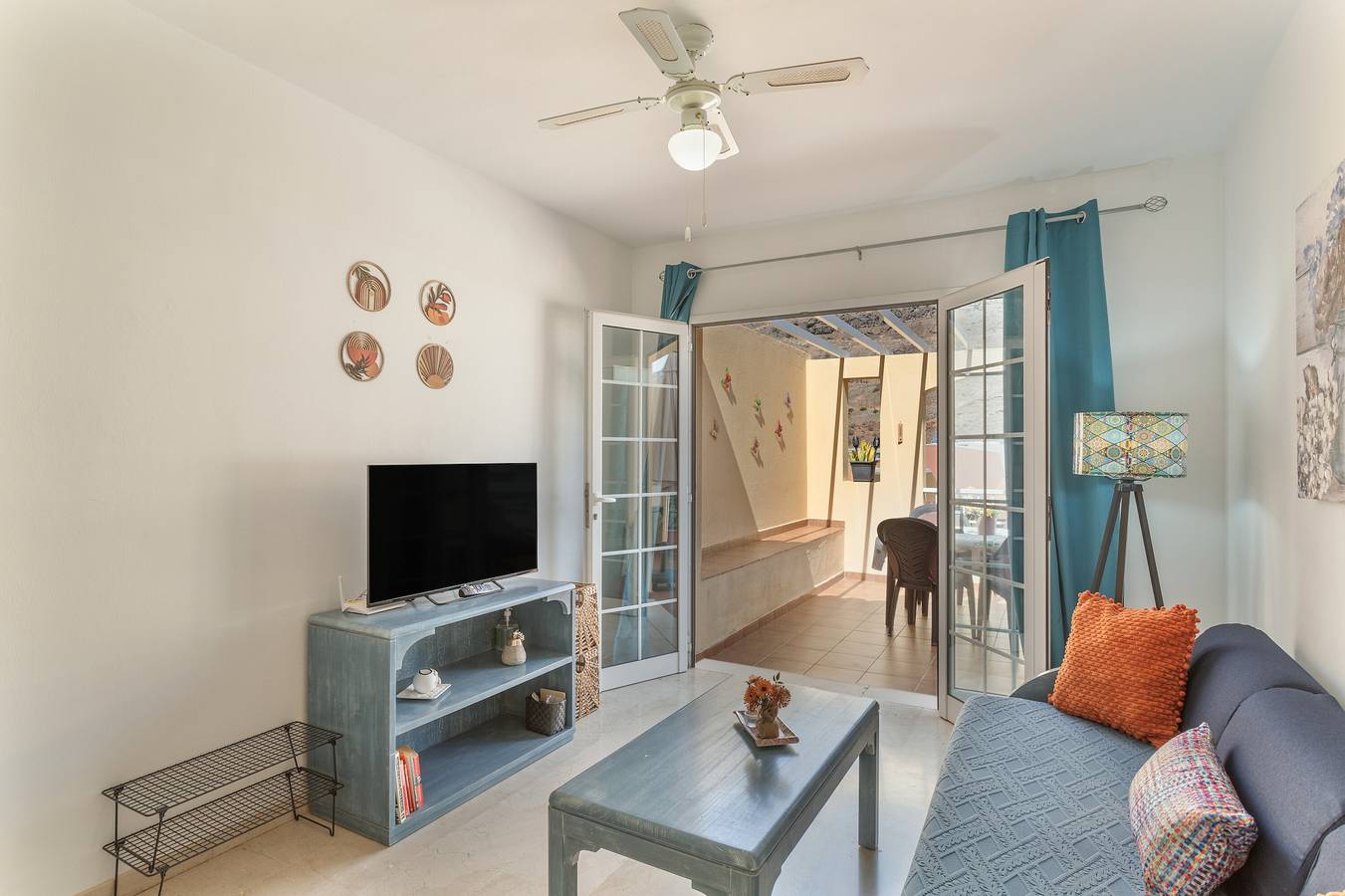 Ganze Wohnung, Ferienwohnung 'Los Mangueros Beach 37 - Mogán' mit Bergblick, Wlan und Klimaanlage in Puerto de Mogan, Mogán