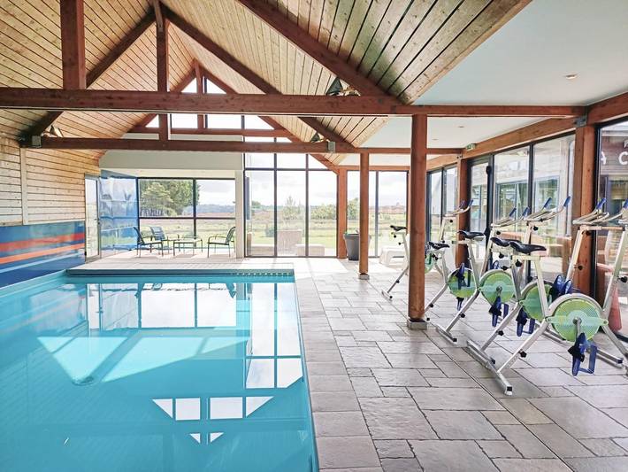 Gîte für 6 Personen, mit Terrasse und Garten sowie Pool und Sauna in Erquy