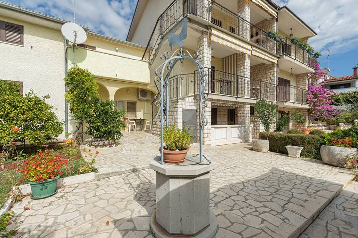 Ganze Wohnung, Apartment für vier Personen Nr. 1 (a) in Poreč, Grad Poreč