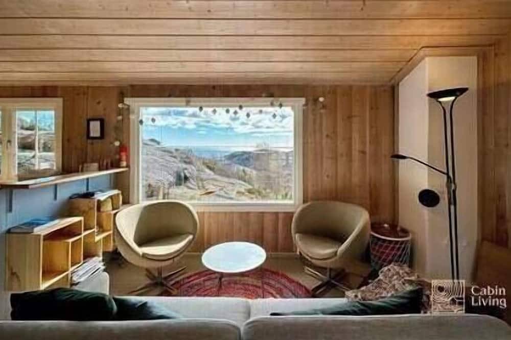 Idyllic Cabin in Lillesand/fantastic ocean view in Lillesand