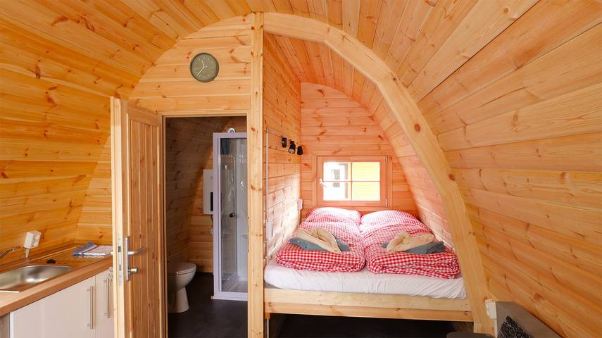 Zimmer für 2 Personen, mit Terrasse und Sauna sowie Ausblick, mit Haustier in der Eifel - 3