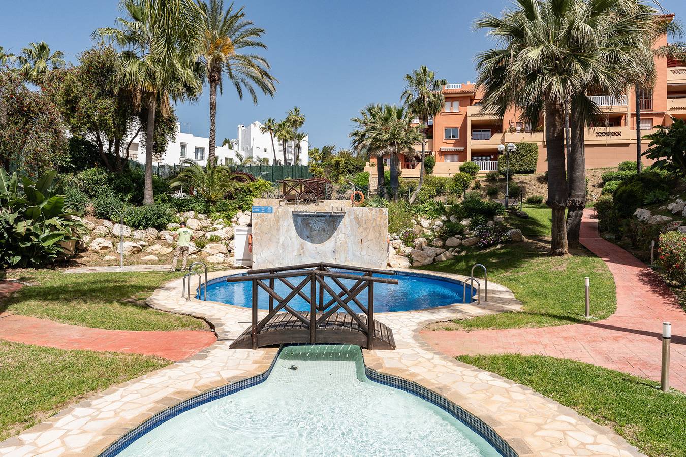 Entire apartment, Malagasuite Amatista Marbella in Hacienda Las Chapas, Marbella