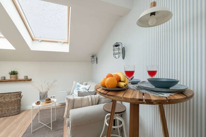 Ganze Wohnung, Cozy Apartment | Air Conditioning | Space to Work in Łódź, Region Lodz