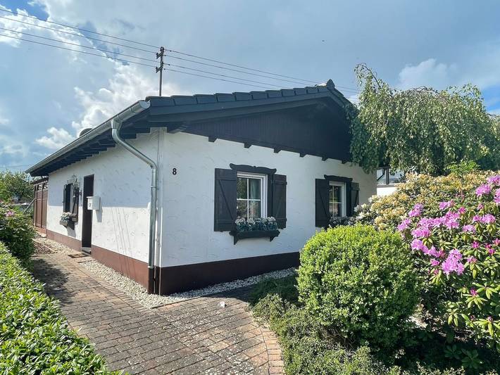 Ganze Ferienwohnung, Gemütliches Eifelhäuschen im Grünen Nähe Nürburgring - Ferienhaus/Ferienwohnung/Appartment/Eifelhäuschen in Hoffeld, Osteifel
