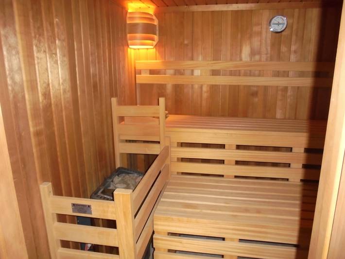 Villa Merle mit privatem Indoorpool in Rühn, Mecklenburgische Seenplatte
