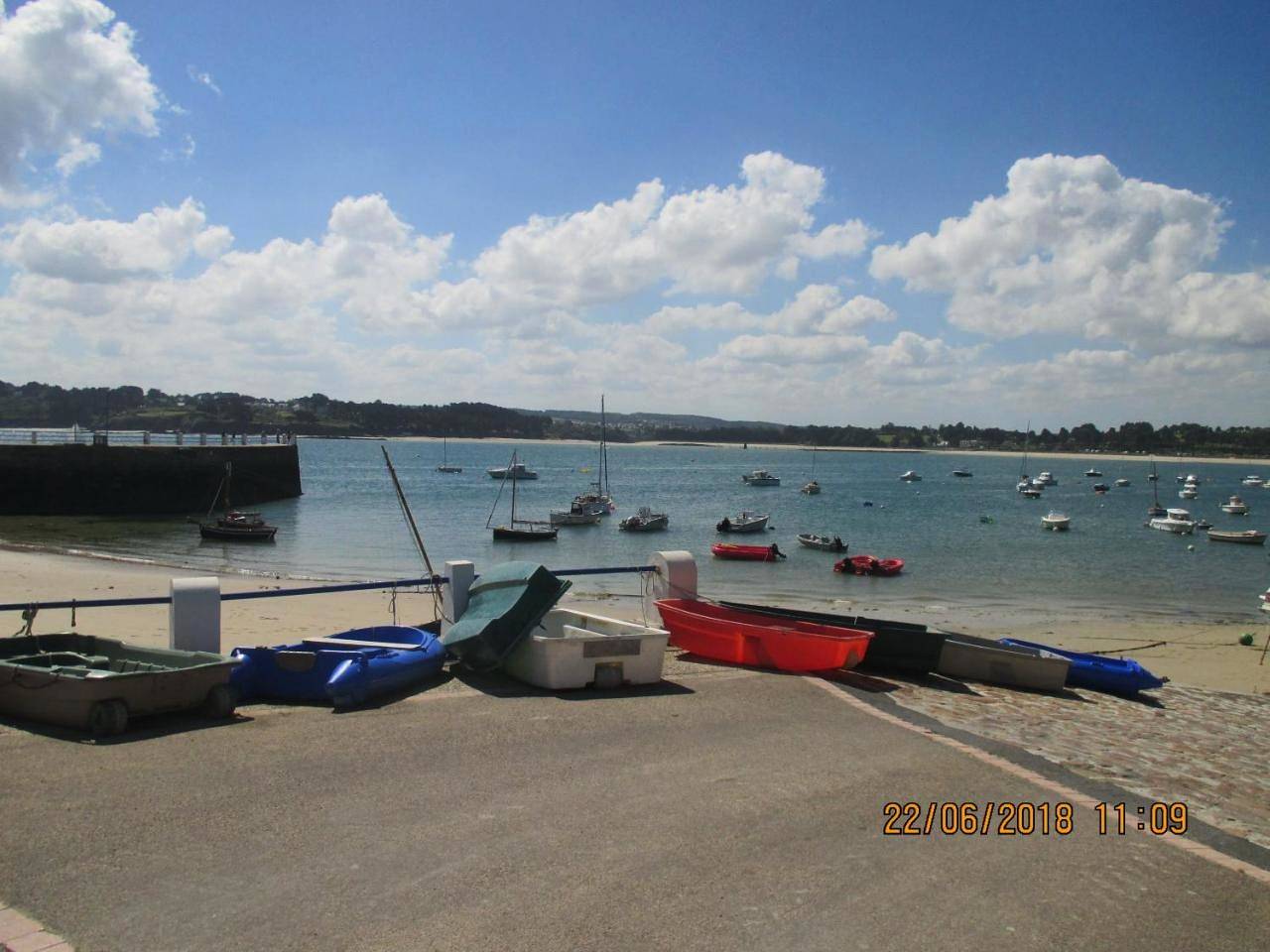 Appartement entier, Apartment with Sea View in Locquirec, Ceinture Dorée