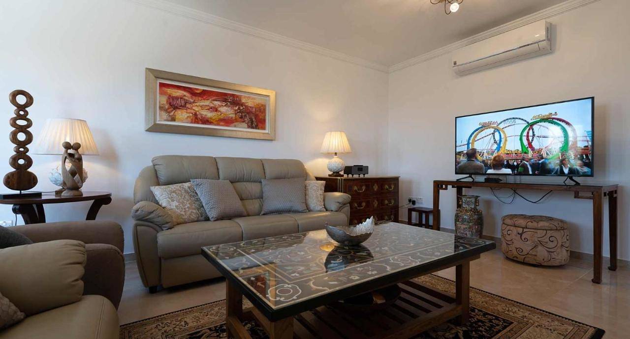 Three-Bedroom Villa in Kouklia Pafou, South Cyprus