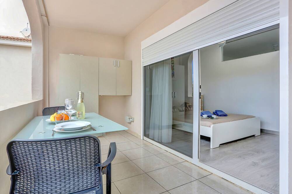 Apartamento entero, Little Chayofa, Panoramic Balcony, Pool, Wifi in Chayofa, Arona 