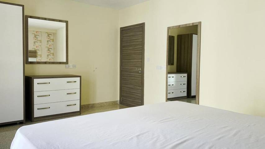 Gîte pour 3 personnes, avec balcon et piscine, animaux acceptés dans Gzira - 3