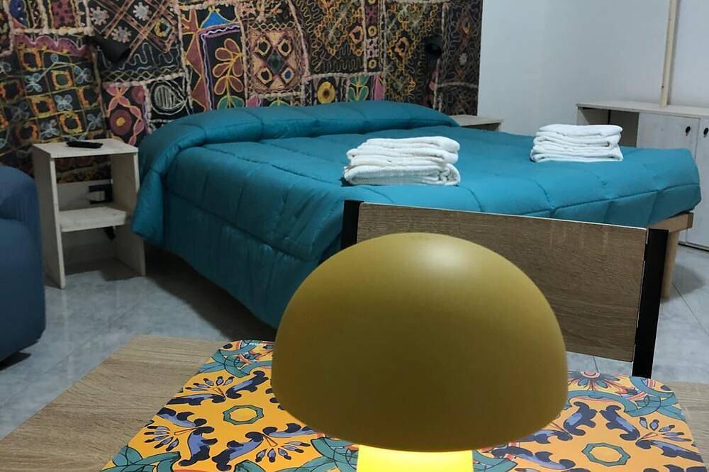 Apartamento entero, Guest House Casa Minardi rents rooms Caltagirone in Caltagirone, Provincia de Catania