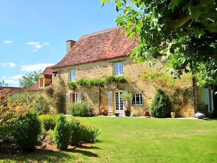 Location de vacances pour 13 personnes, avec Terrasse et Jardin ainsi que Piscine et Vue à Molières (région de Bergerac) - 2
