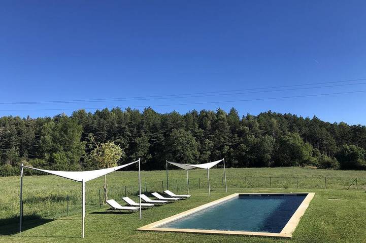 Ferienhaus für 8 Personen, mit Terrasse und Garten, mit Haustier in Bédoin