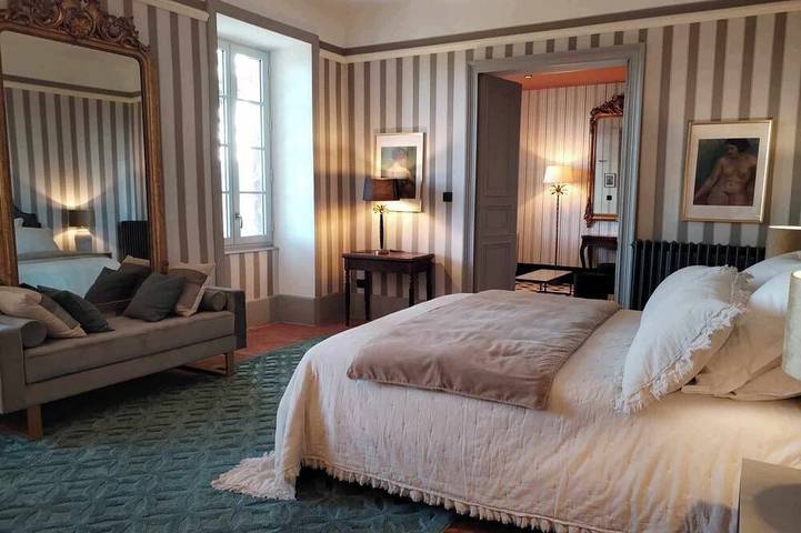 Château pour 15 personnes, avec jardin dans le Gard - 3